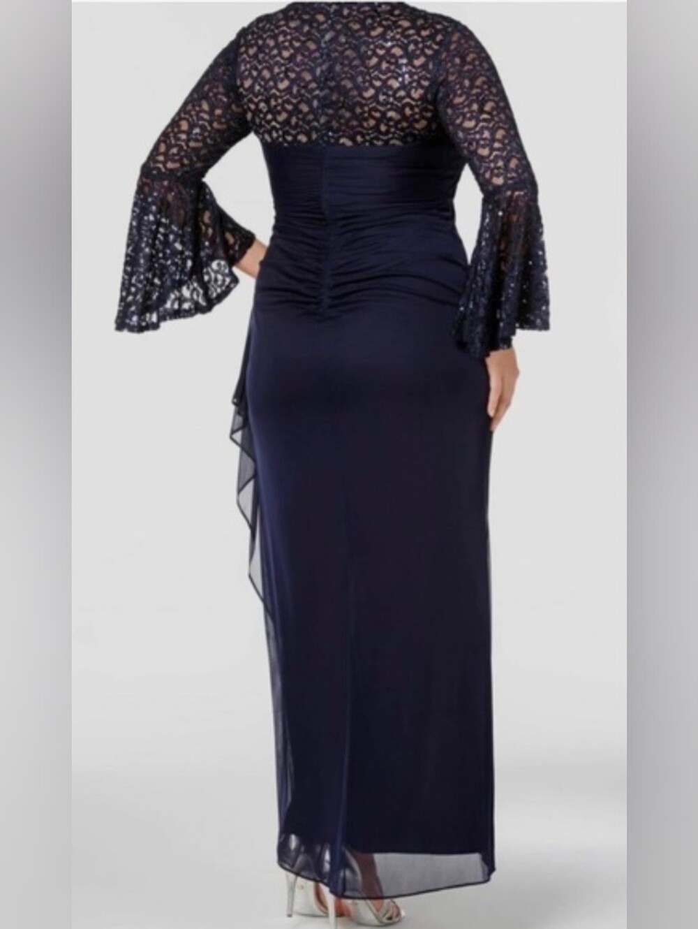 NWOT Xscape Navy Scoop Neck, Lace Bell Sleeve, Dress/Gown Size 16 - Picture 2 of 9